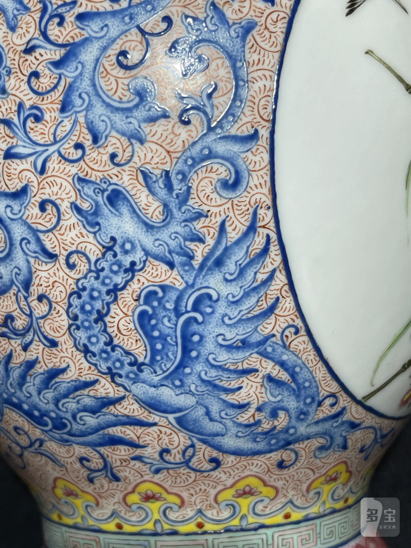 民国 珐琅彩夔凤开光花鸟纹象耳瓶 - 图8